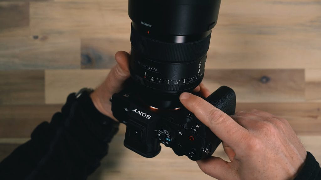How to Use Manual Mode on the Sony a7 IV: Aperture, Shutter Speed, and ISO 1 Adjusting aperture with the front dial on the Sony a7 IV