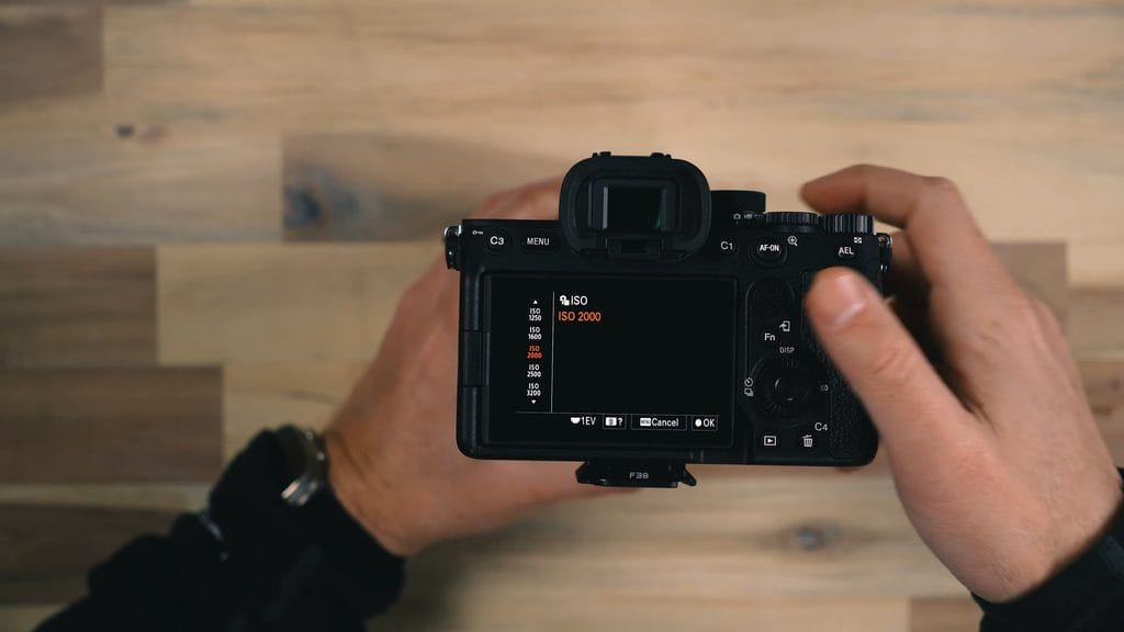 How to Use Manual Mode on the Sony a7 IV: Aperture, Shutter Speed, and ISO 4 Changing ISO with the control wheel on the Sony a7 IV