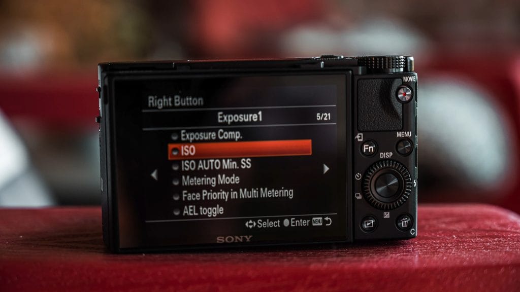 Sony RX100 VII Setup Guide: The 12 Settings I Change First 7 Sony RX100 VII Custom Key right button set to ISO